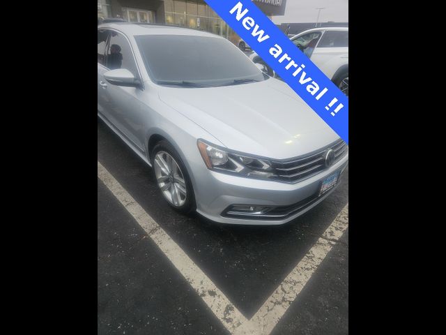 2016 Volkswagen Passat 1.8T SEL