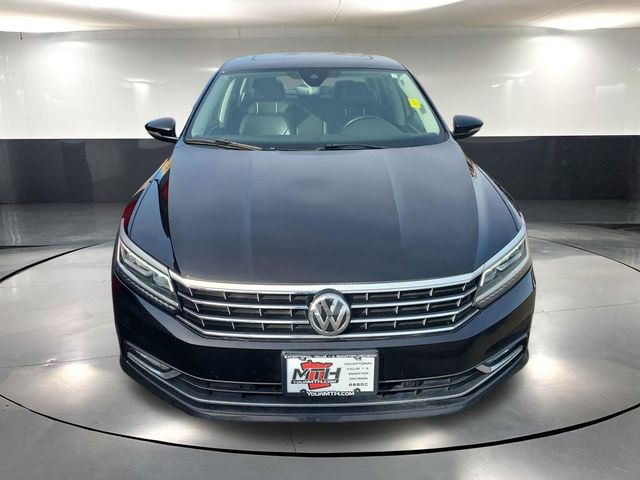 2016 Volkswagen Passat 1.8T SEL Premium