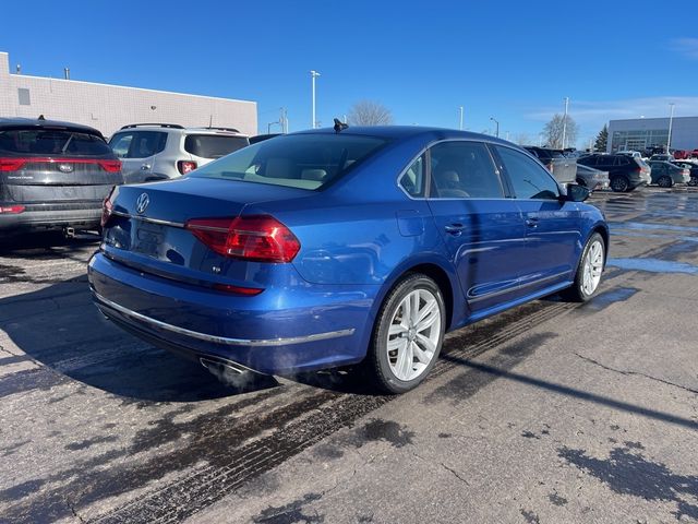 2016 Volkswagen Passat 3.6L V6 SEL Premium