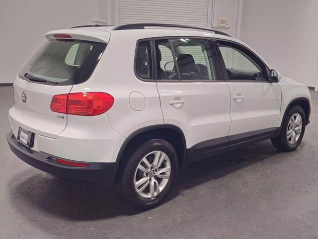 2016 Volkswagen Tiguan S