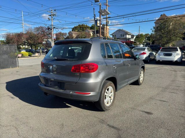 2016 Volkswagen Tiguan S