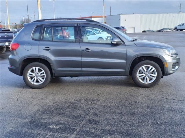 2016 Volkswagen Tiguan S