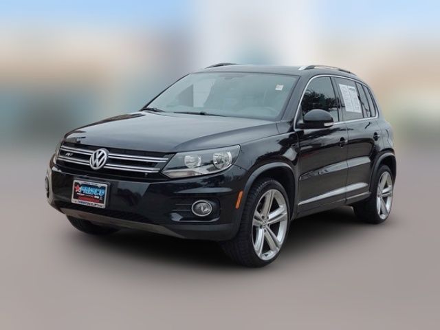 2016 Volkswagen Tiguan R-Line