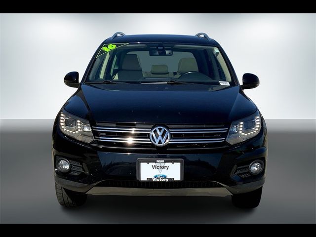 2016 Volkswagen Tiguan SE