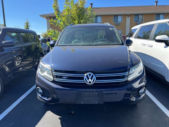 2016 Volkswagen Tiguan R-Line