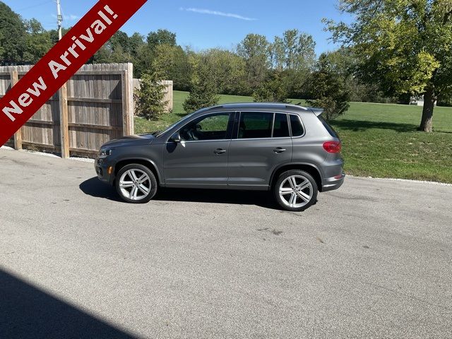 2016 Volkswagen Tiguan R-Line