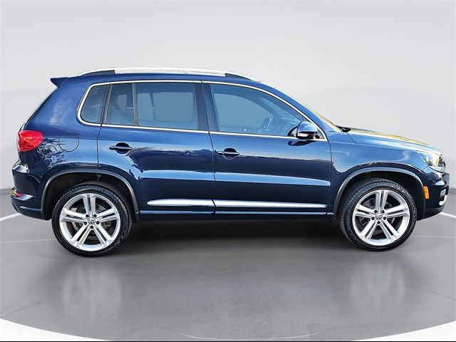 2016 Volkswagen Tiguan R-Line