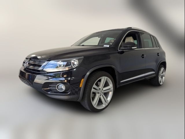 2016 Volkswagen Tiguan R-Line