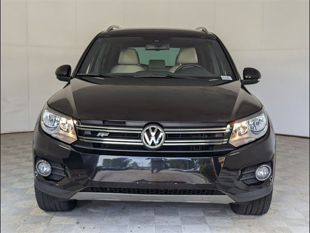 2016 Volkswagen Tiguan R-Line