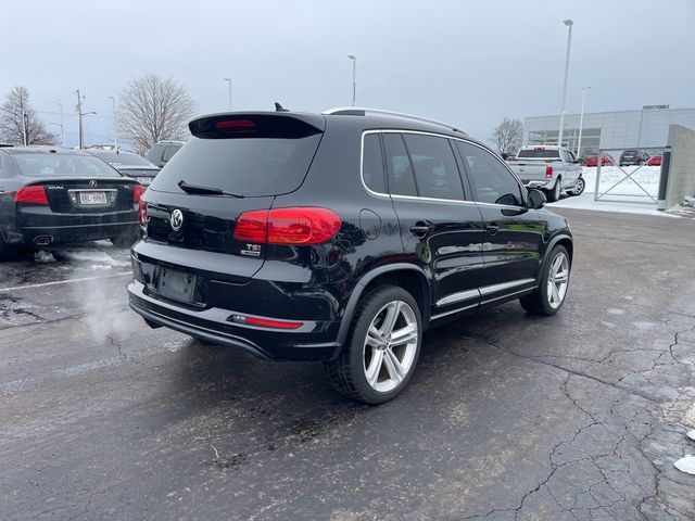 2016 Volkswagen Tiguan R-Line