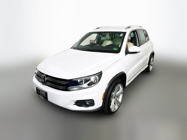 2016 Volkswagen Tiguan R-Line