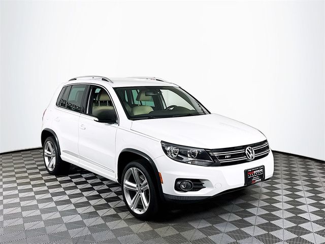 2016 Volkswagen Tiguan R-Line