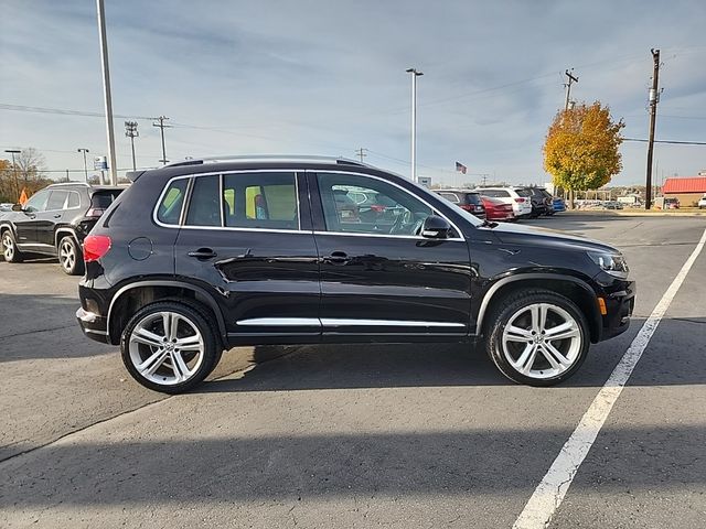 2016 Volkswagen Tiguan R-Line