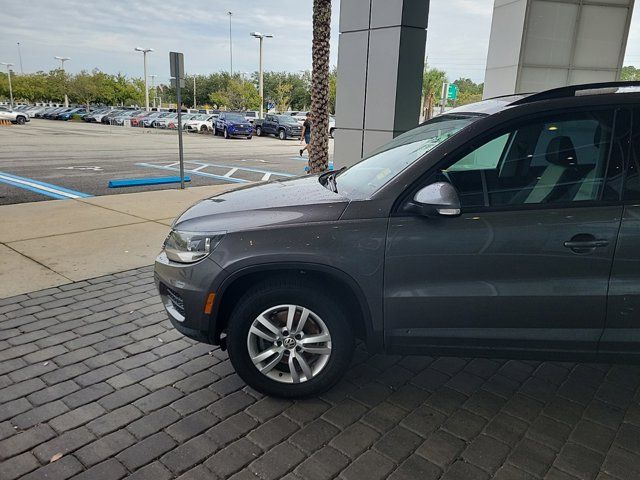 2016 Volkswagen Tiguan S