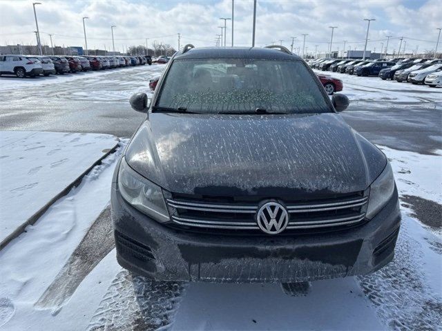 2016 Volkswagen Tiguan S