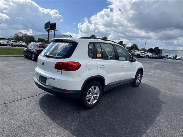 2016 Volkswagen Tiguan S