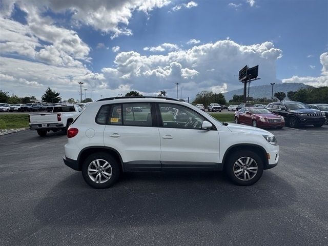 2016 Volkswagen Tiguan S