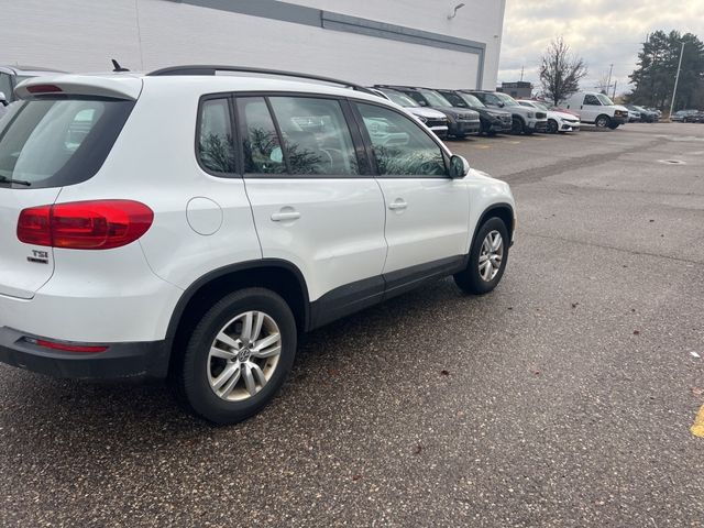 2016 Volkswagen Tiguan S