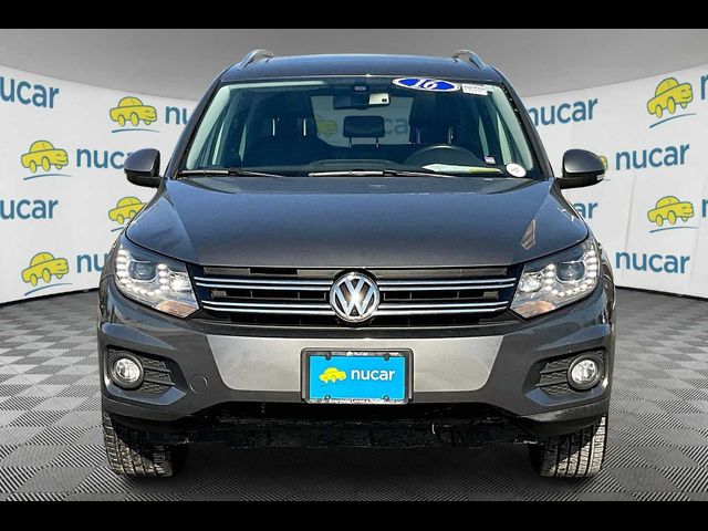 2016 Volkswagen Tiguan SE