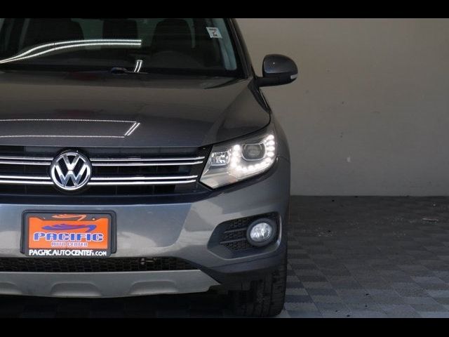 2016 Volkswagen Tiguan SE