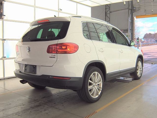 2016 Volkswagen Tiguan SE