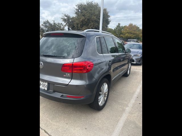 2016 Volkswagen Tiguan SE