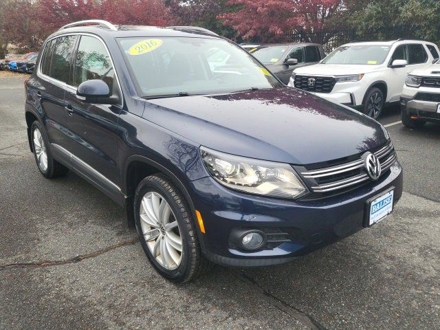 2016 Volkswagen Tiguan SE