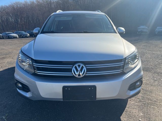 2016 Volkswagen Tiguan SE