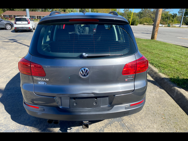 2016 Volkswagen Tiguan S