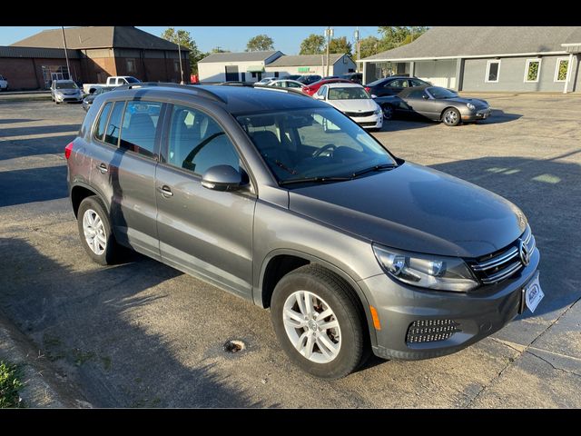 2016 Volkswagen Tiguan S