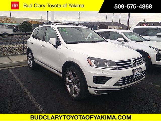 2016 Volkswagen Touareg Executive