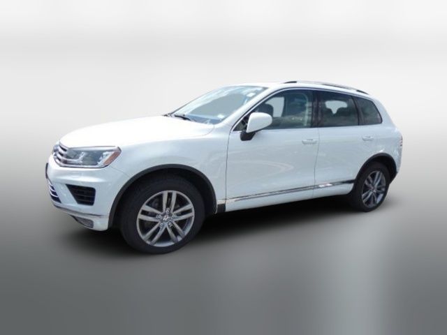 2016 Volkswagen Touareg Lux