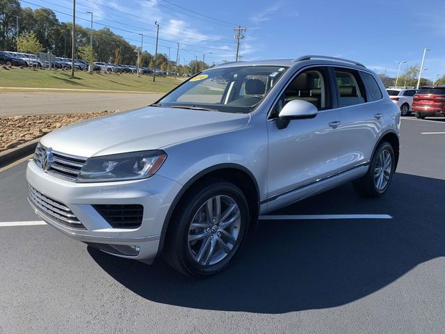 2016 Volkswagen Touareg Lux