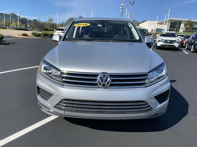 2016 Volkswagen Touareg Lux