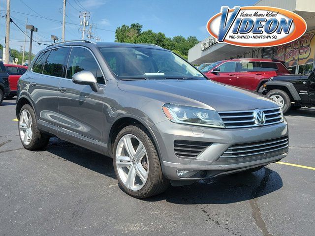 2016 Volkswagen Touareg Executive