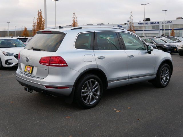 2016 Volkswagen Touareg Lux