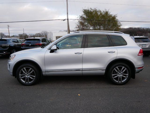 2016 Volkswagen Touareg Lux