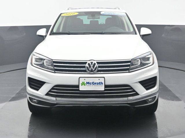 2016 Volkswagen Touareg Lux