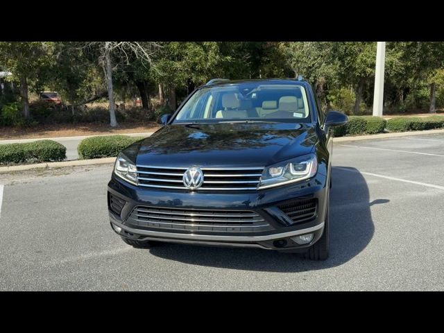 2016 Volkswagen Touareg Lux