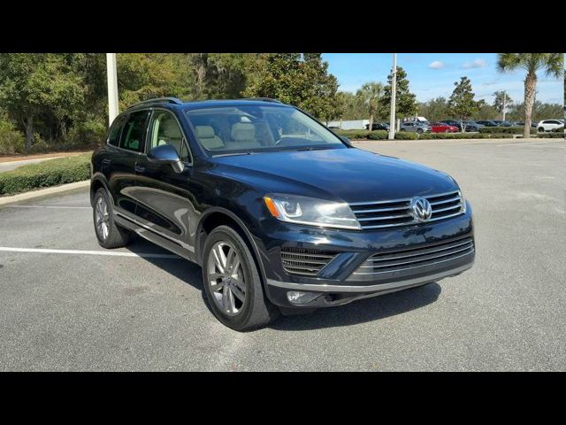 2016 Volkswagen Touareg Lux