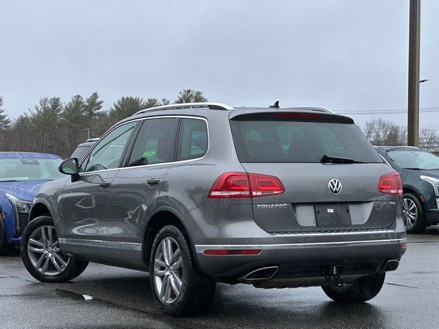 2016 Volkswagen Touareg Lux