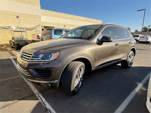 2016 Volkswagen Touareg Lux