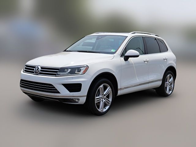 2016 Volkswagen Touareg Executive