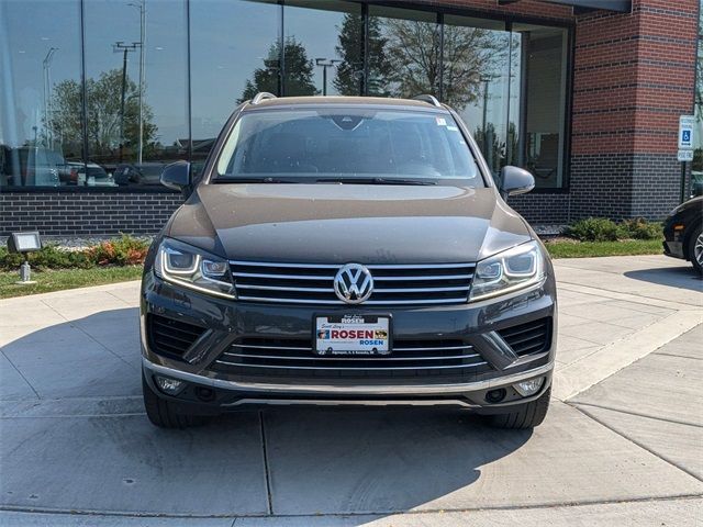 2016 Volkswagen Touareg Lux