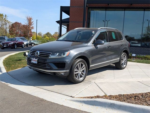 2016 Volkswagen Touareg Lux