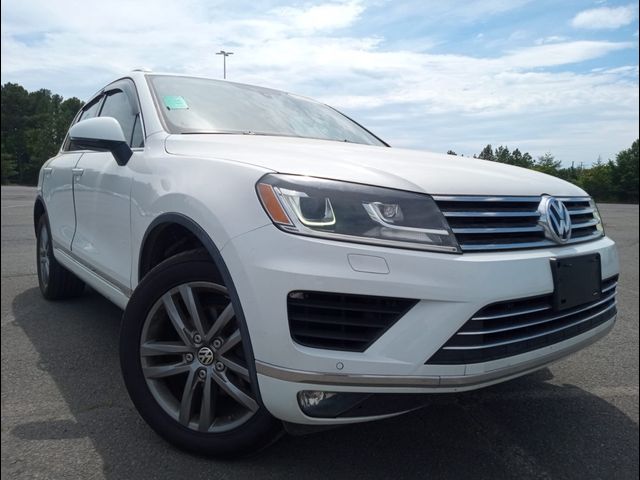 2016 Volkswagen Touareg Lux