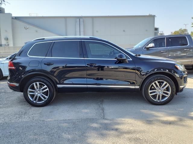 2016 Volkswagen Touareg Lux