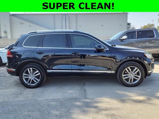 2016 Volkswagen Touareg Lux