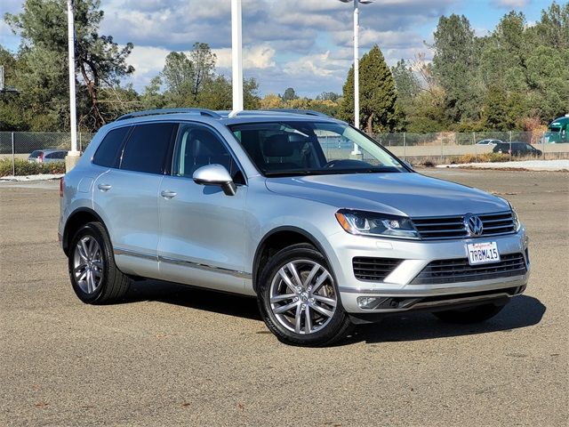 2016 Volkswagen Touareg Lux