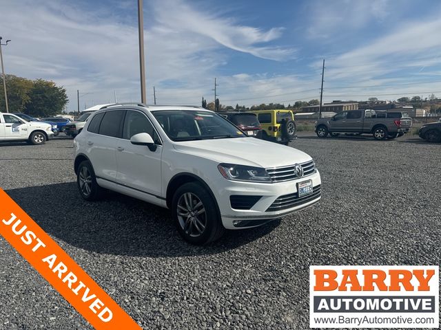 2016 Volkswagen Touareg Lux